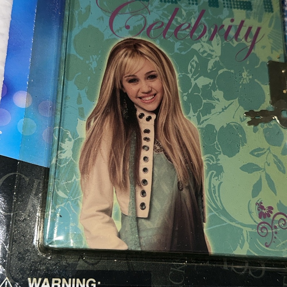 Disney Hannah Montana POP STAR Secret Celebrity Diary W/ Lock and Keys Journal - Picture 6 of 13